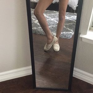 (7.5) Off-white Crochet Slip-ons